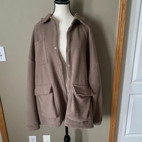 Sisters and Seekers Grid Jacket - Picture 3 of 3